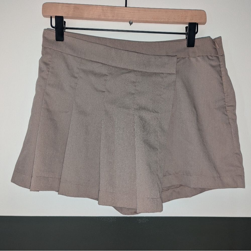 PacSun Pleated Skort